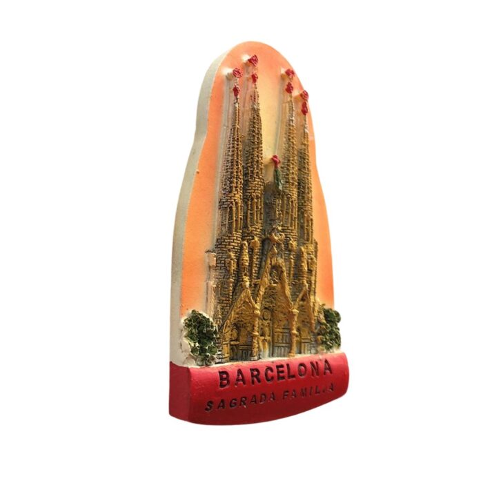barcelona sagrada família fridge magnet – tall basilica landmark replica, catalonia travel gift & decorative keepsake